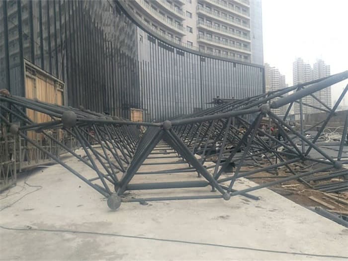 樟树万豪酒店雨棚网架